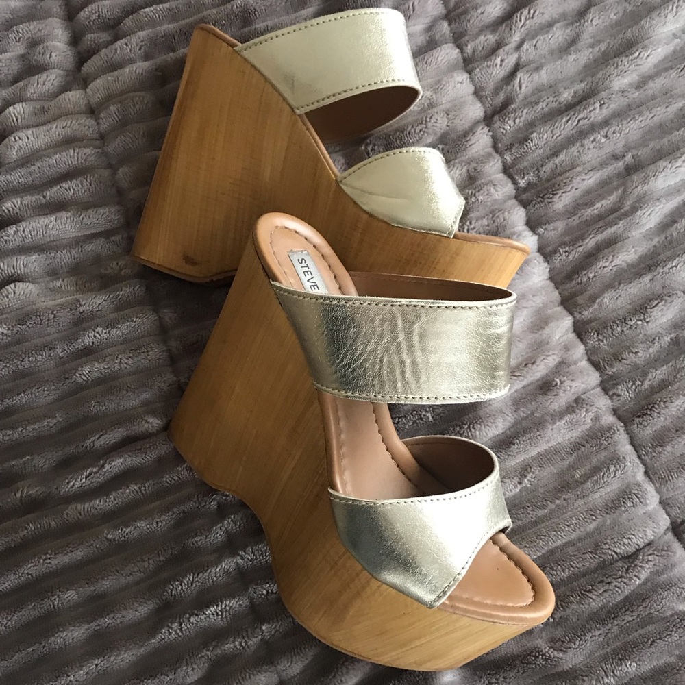 Steve Madden wedges - Size 8
